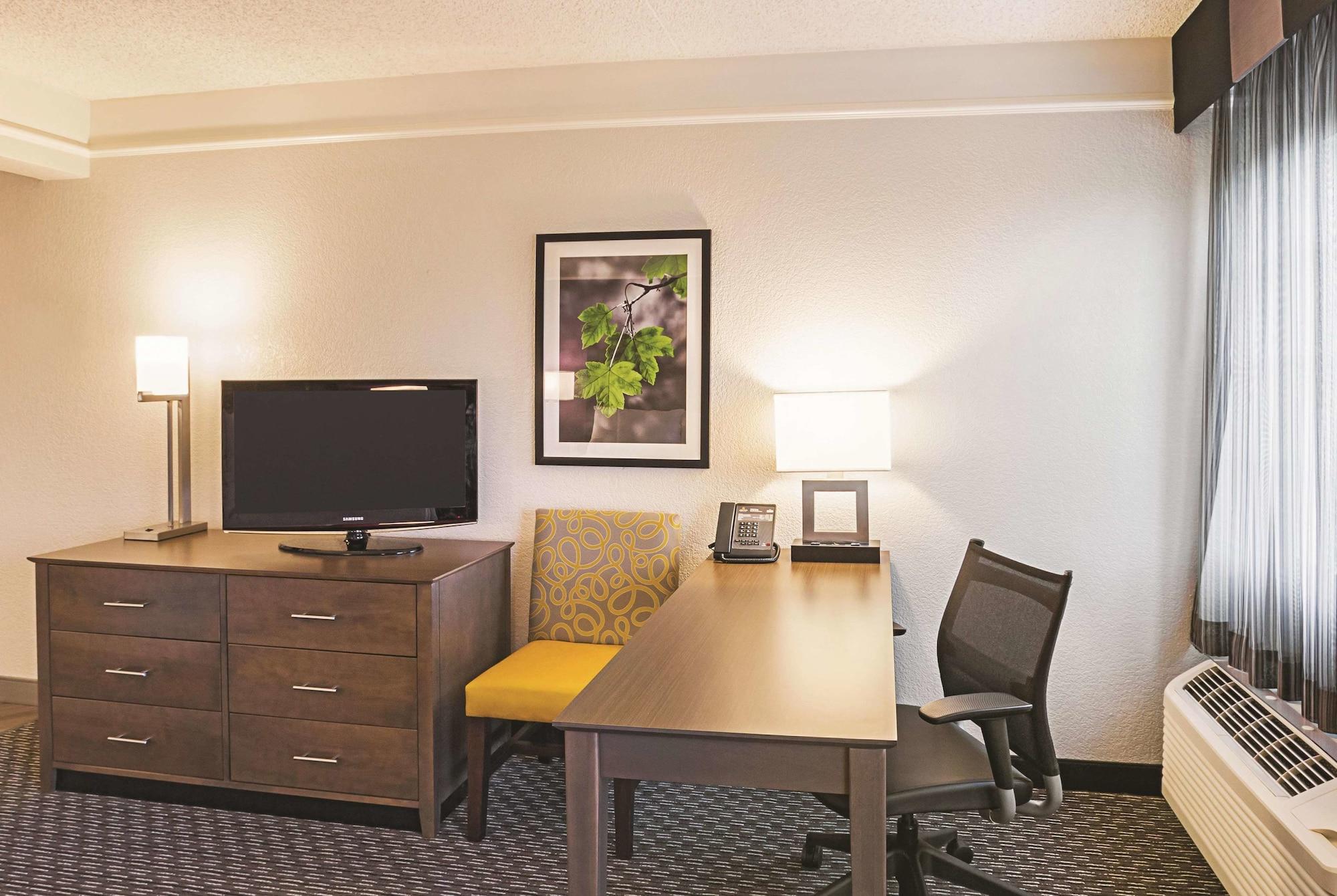 La Quinta By Wyndham Fort Worth North Екстериор снимка