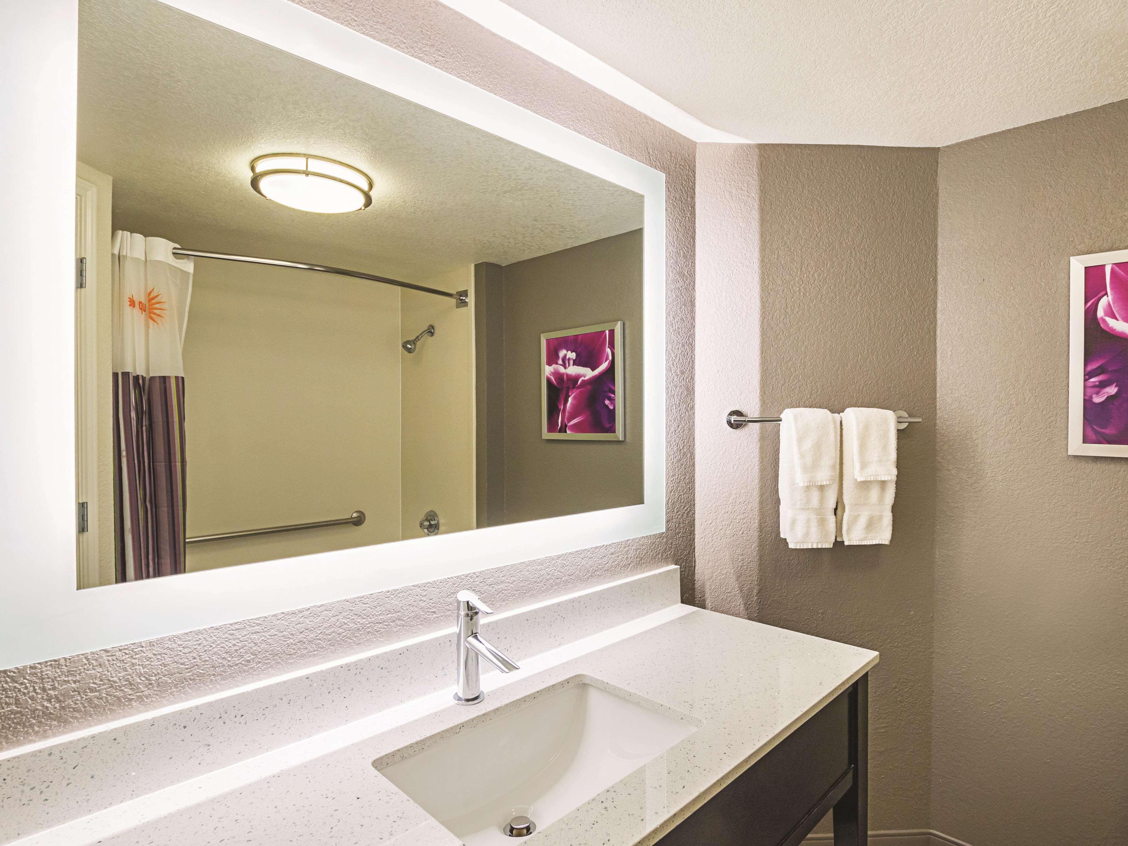 La Quinta By Wyndham Fort Worth North Екстериор снимка